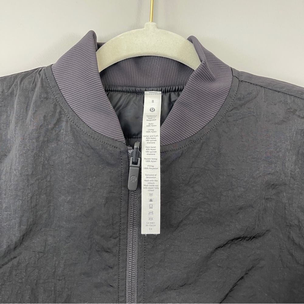 Lululemon Women’s Non-Stop Bomber Jacket. Black. Size 8. Reversible. - Picture 5 of 11